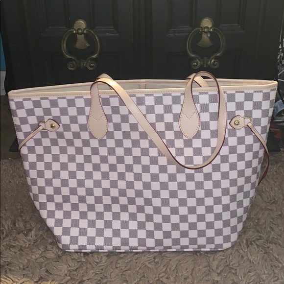 Handbags - Cream checkered tote